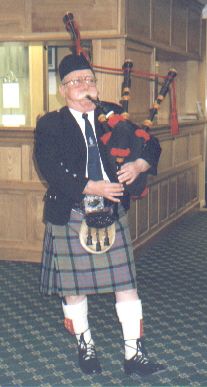 Picture of a scottish piper